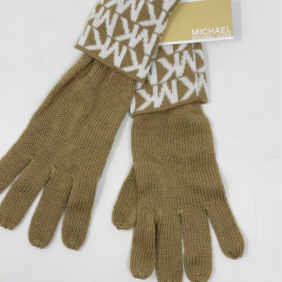 NEW Michael Kors Tan Logo Knit Fold Over Gloves - Picture 6 of 7